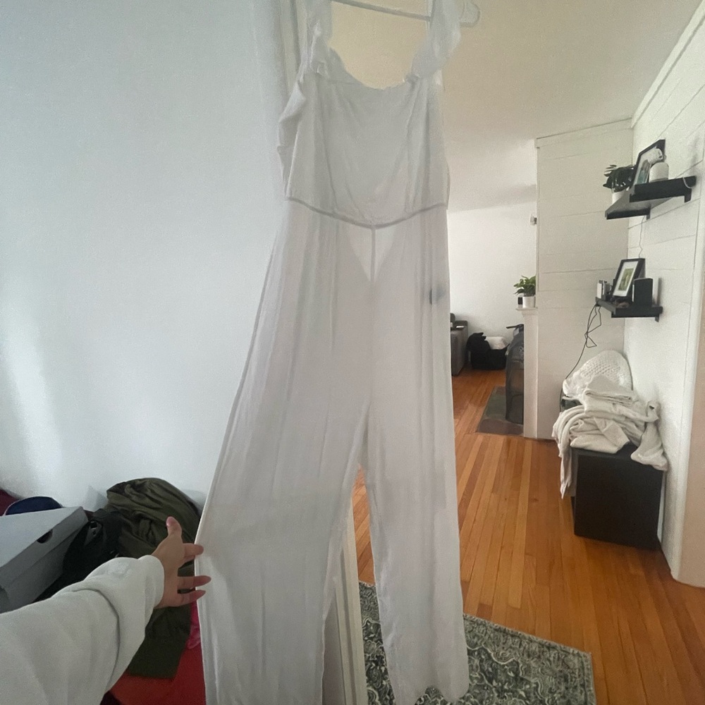 Elegant White Jumpsuit